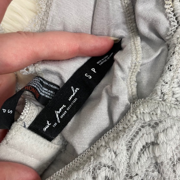Urban Outfitters Light Grey Lace Bralette - Picture 3 of 3